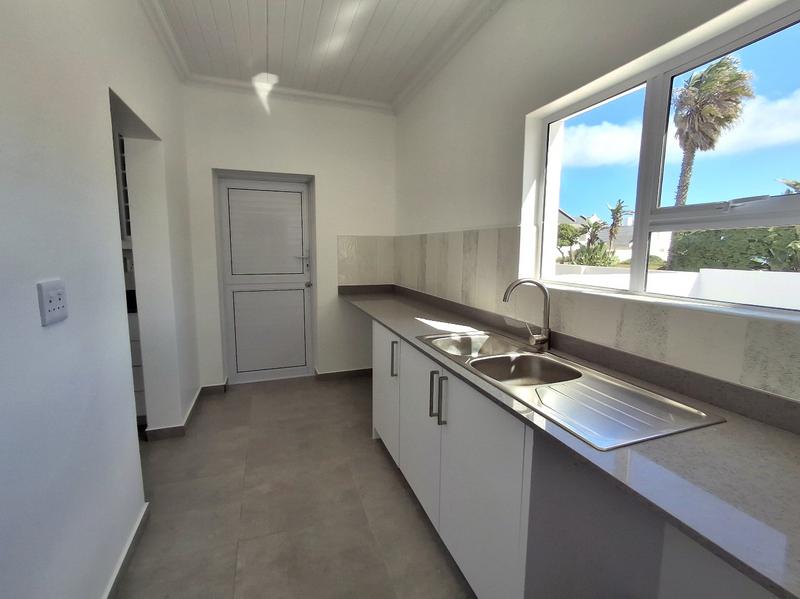 3 Bedroom Property for Sale in Golden Mile Western Cape